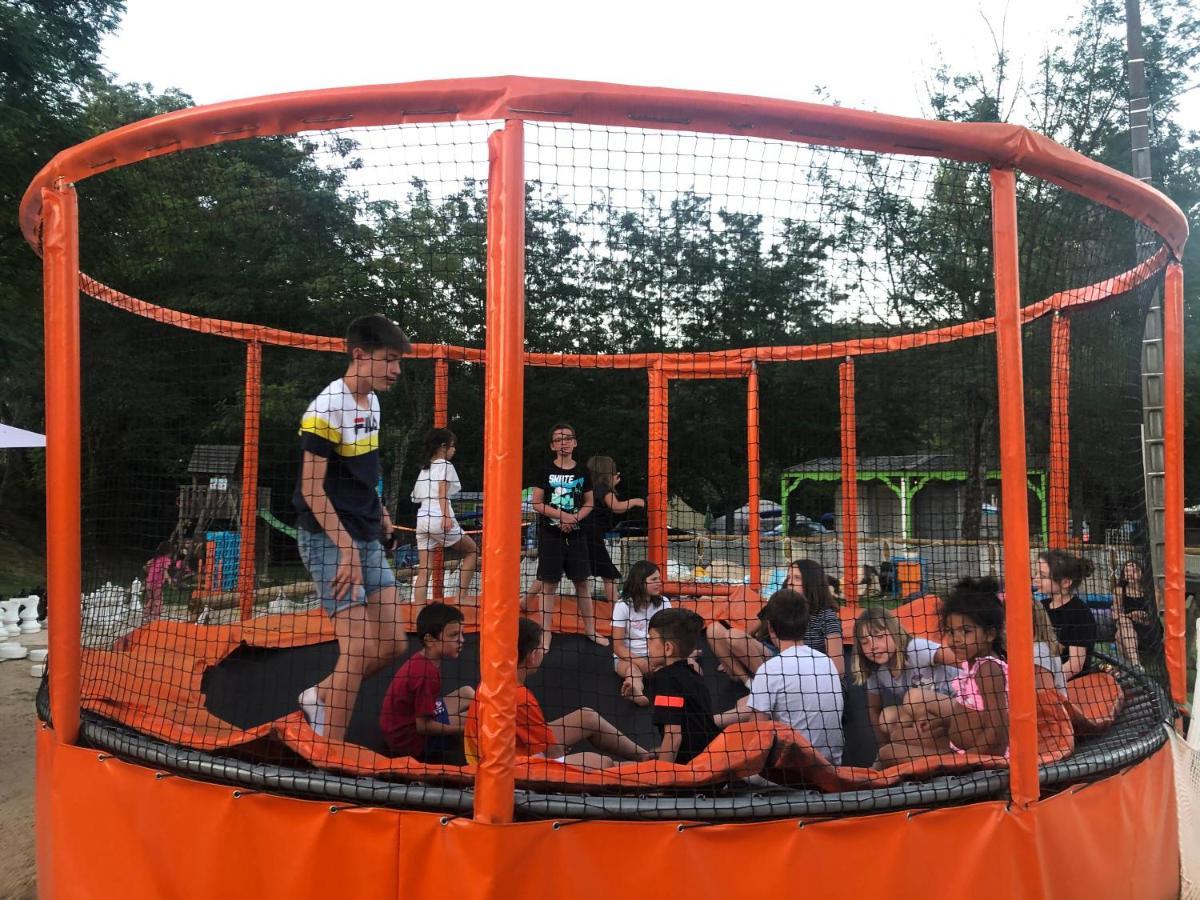 CAMPING PARADIS FAMILY des ISSOUX Lalevade-dʼArdèche Extérieur photo