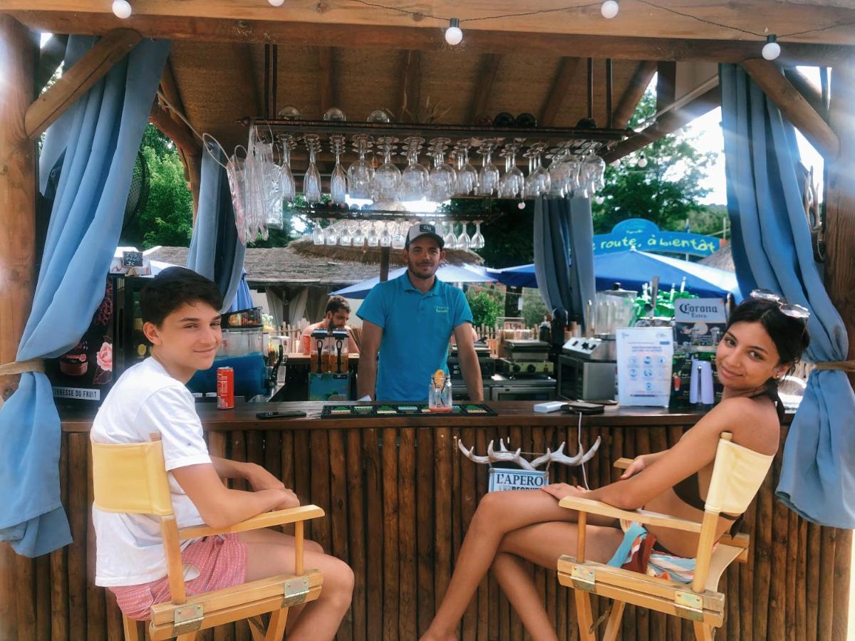 CAMPING PARADIS FAMILY des ISSOUX Lalevade-dʼArdèche Extérieur photo