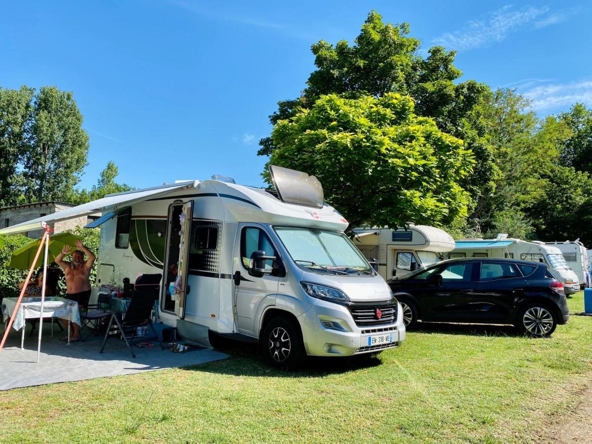 CAMPING PARADIS FAMILY des ISSOUX Lalevade-dʼArdèche Extérieur photo