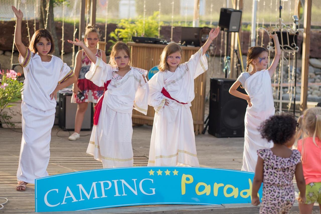 CAMPING PARADIS FAMILY des ISSOUX Lalevade-dʼArdèche Extérieur photo