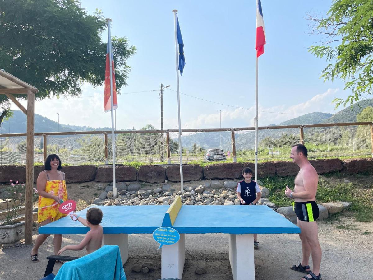 CAMPING PARADIS FAMILY des ISSOUX Lalevade-dʼArdèche Extérieur photo