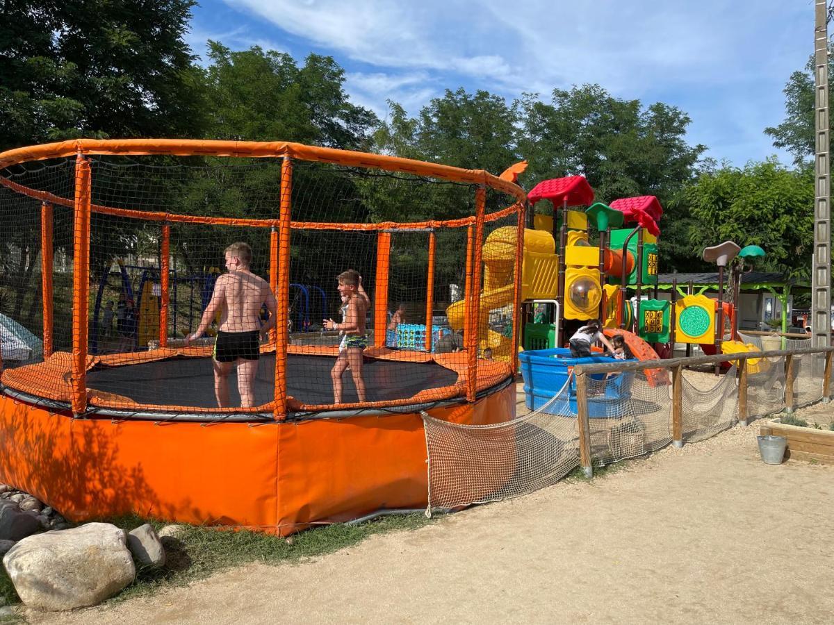 CAMPING PARADIS FAMILY des ISSOUX Lalevade-dʼArdèche Extérieur photo