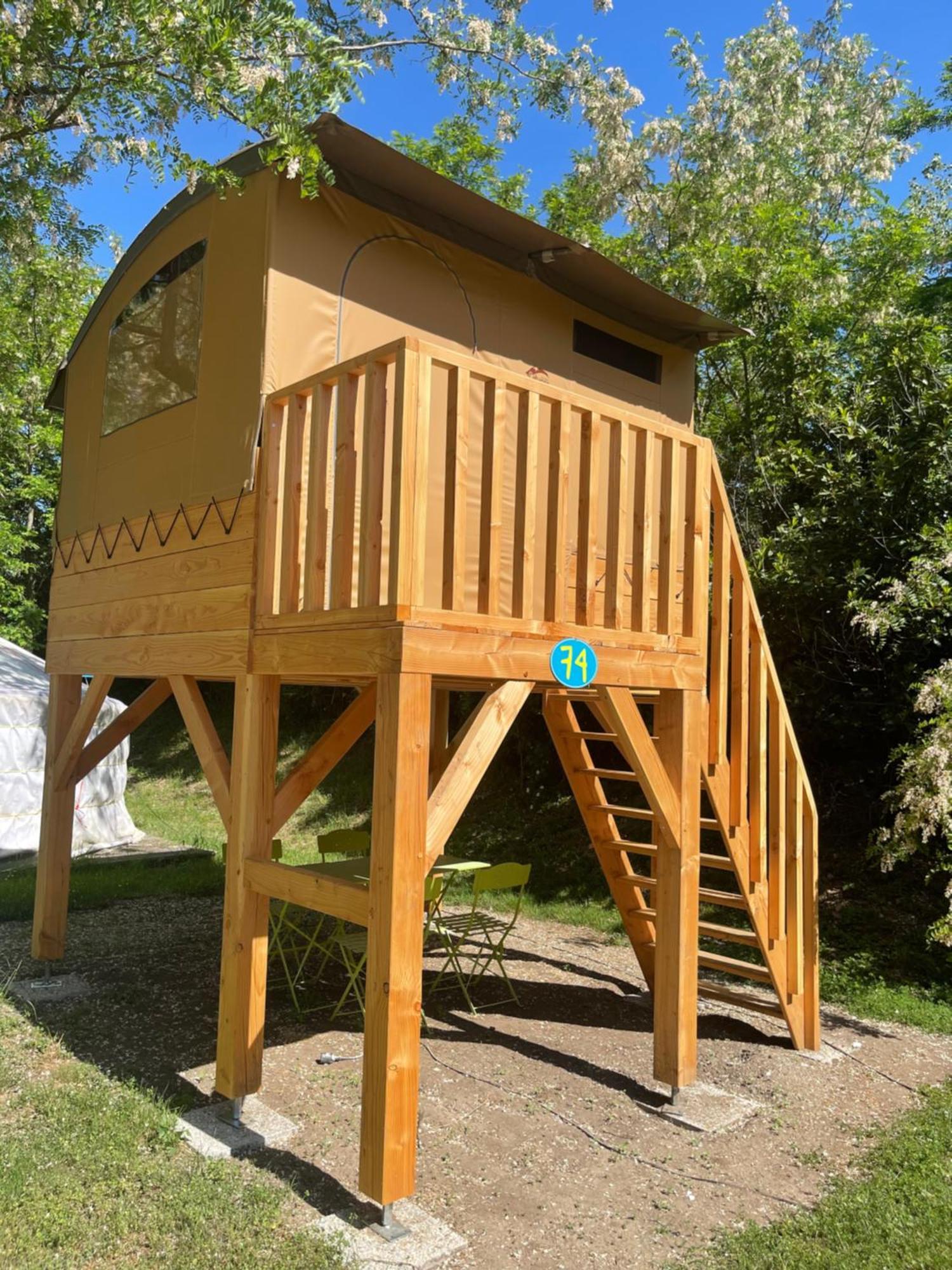 CAMPING PARADIS FAMILY des ISSOUX Lalevade-dʼArdèche Extérieur photo