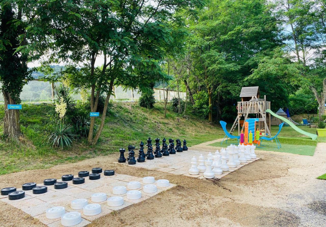 CAMPING PARADIS FAMILY des ISSOUX Lalevade-dʼArdèche Extérieur photo
